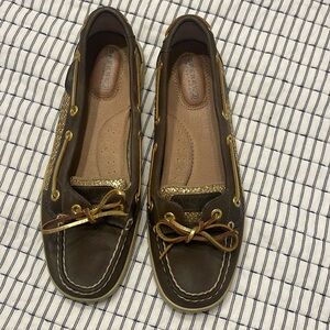 Sperry glitter boat shoes